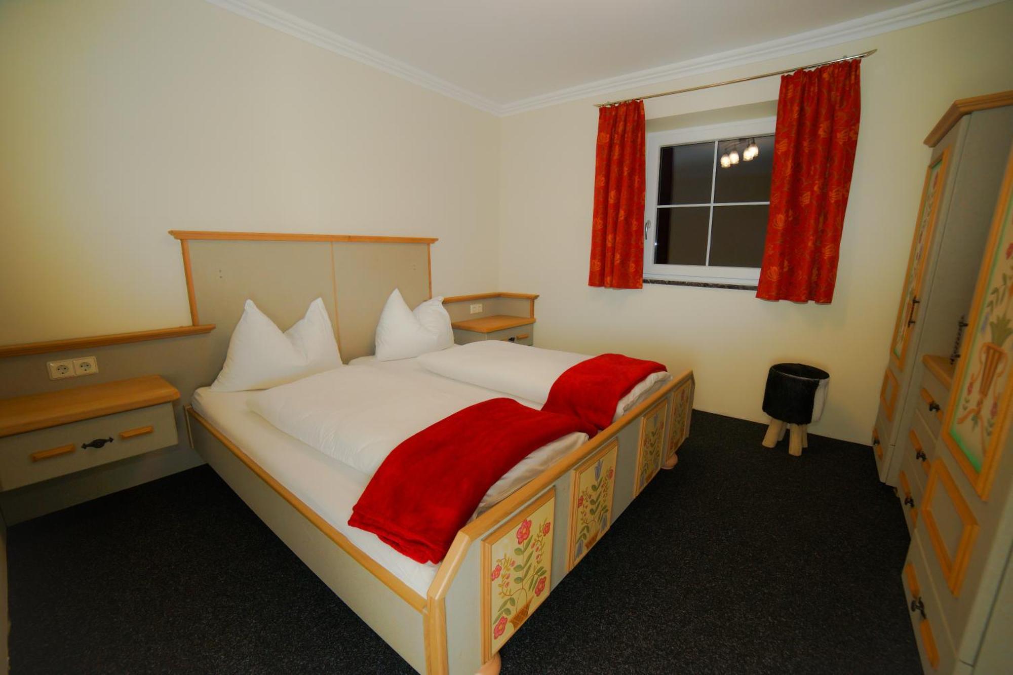 Hotel Haus Lungau Mauterndorf  Bilik gambar